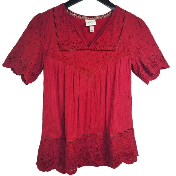 Knox Rose Acid Wash Red Crochet Eyelet Lace V Neck Boho Top - Picture 1 of 9